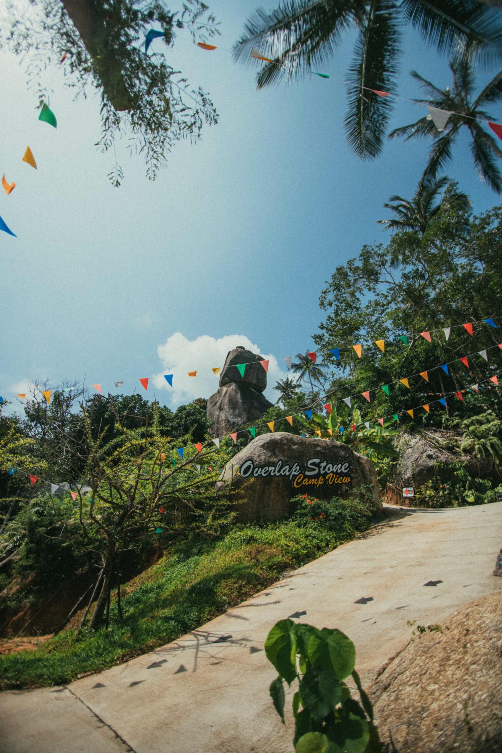 Overlap Stone, un rocher suspendu avec vue panoramique sur Koh Samui.